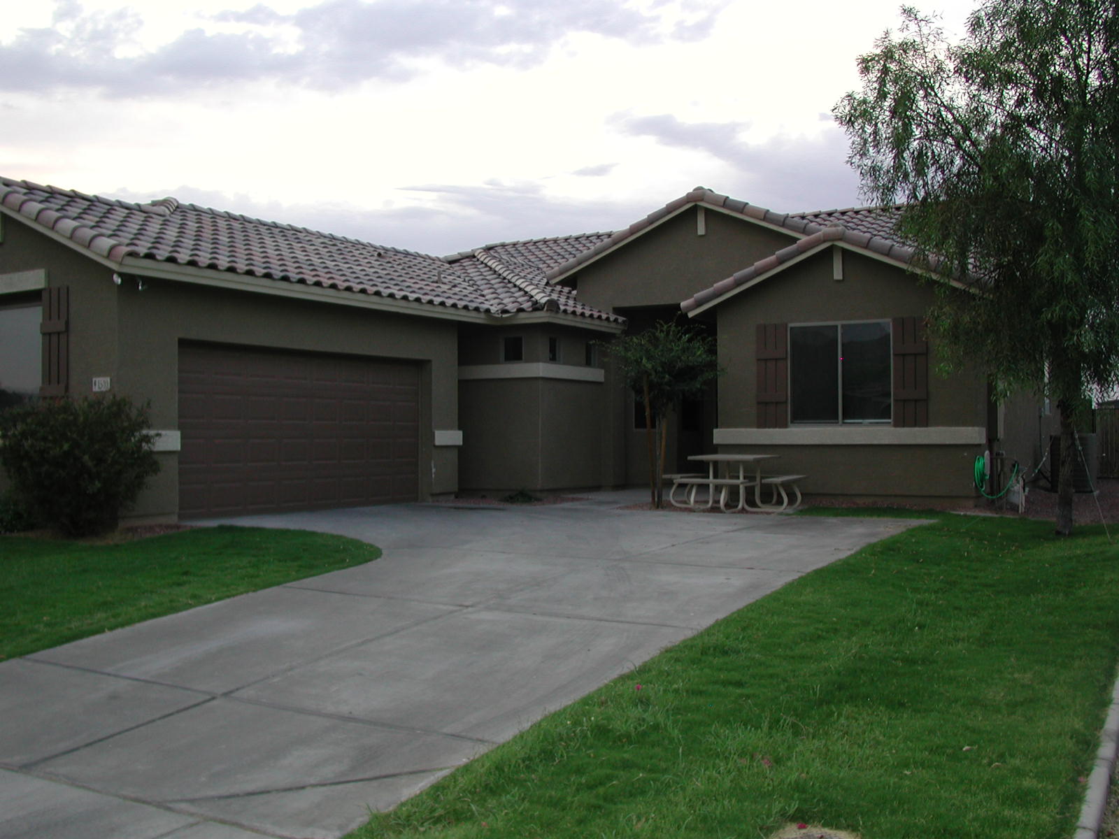 5BR/3BA Near All Phoenix Hospitals--Capacity = 5 Travel RNs !